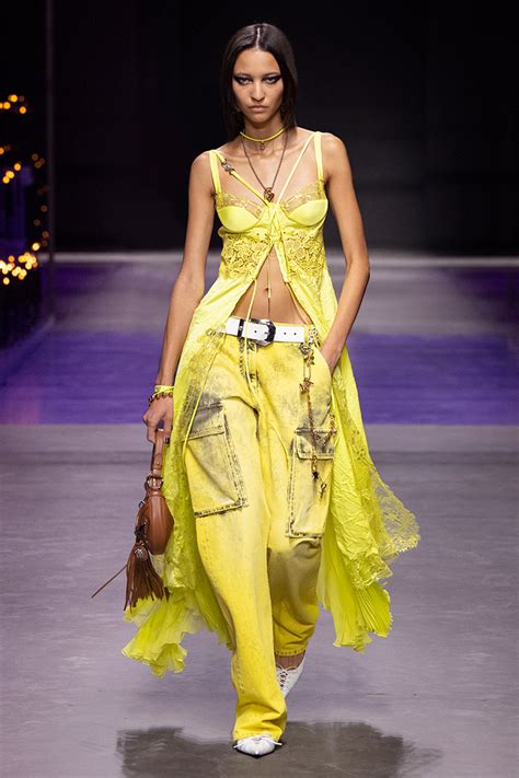 versace schaufensterpuppe|versace spring summer 2025 sale.